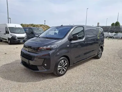 Nuova Peugeot Expert 179 CV (131 kW) 2026 Grigio Furgone