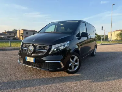 Usata Mercedes V220 163 CV (119 kW) 2021 Nero Monovolume