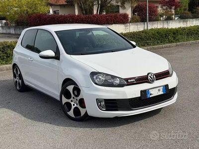 Usado VW Golf VI GTI 211 CV (155 kW) 2010 Blanco Utilitario