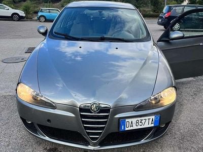 Usata Alfa Romeo 147 Progression 105 CV (77 kW) 2006 Grigio Utilitaria