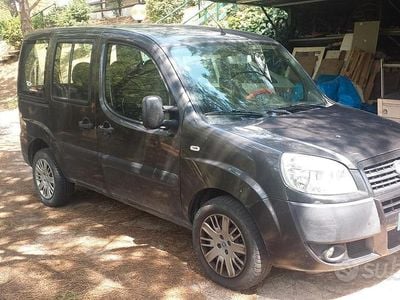 Usata Fiat Doblò 75 CV (55 kW) 2006 Marrone Monovolume