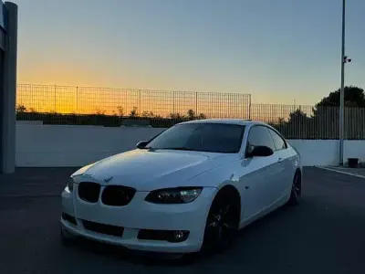 Usata BMW 320 177 CV (130 kW) 2008 Coupé