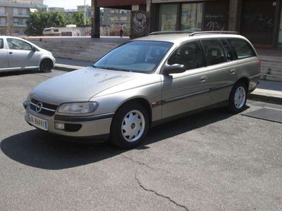 usata Opel Omega OmegaSW 2.0 16v Class