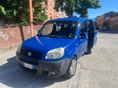 Usata Fiat Doblò Dynamic 77 CV (56 kW) 2007 Bluazzurro Monovolume