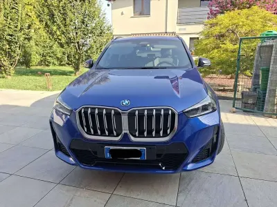 Usata BMW X1 M Sport 326 CV (239 kW) 2023 Blu/azzurro SUV