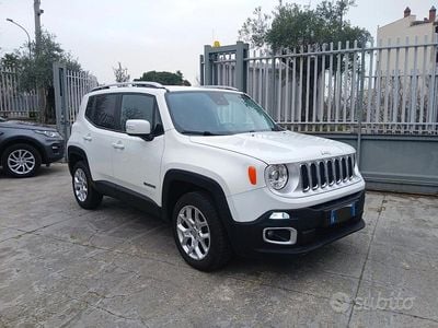 Usata Jeep Renegade Limited 140 CV (102 kW) 2016 Bianco SUV