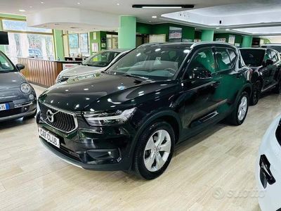 Usata Volvo XC40 Momentum 150 CV (110 kW) 2019 Nero SUV