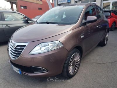 Usata Lancia Ypsilon 69 CV (50 kW) 2015 Bronze Utilitaria