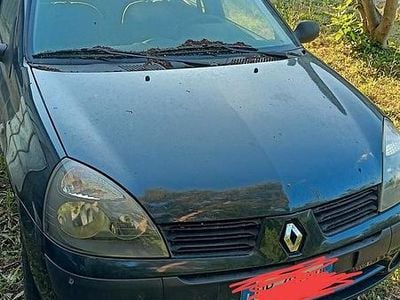 Usata Renault Clio II 65 CV (47 kW) 2004 Utilitaria