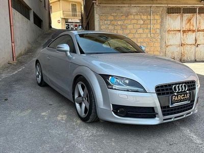Begagnad Audi TT S-Line 160 HK (117 kW) 2010 Grå Sportkupé
