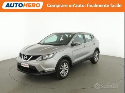 Usado Nissan Qashqai Acenta 110 CV (80 kW) 2017 Gris SUV