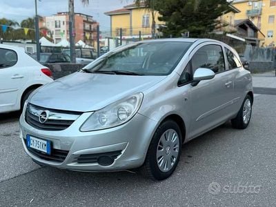 Usata Opel Corsa 75 CV (55 kW) 2006 Grigio Utilitaria