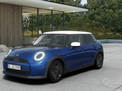 Nuova Mini Cooper Classic 114 kW (156 CV) 2026 Blazing blue Utilitaria