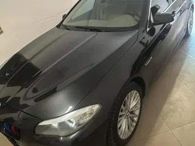 Usata BMW 523 204 CV (150 kW) 2011 Nero Berlina