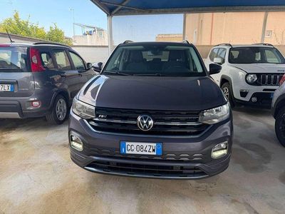 Usata VW T-Cross Sportline 95 CV (69 kW) 2021 Smoky grey metall. SUV