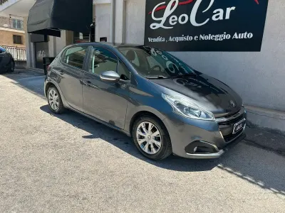 Occasion Peugeot 208 Allure 75 PK (55 kW) 2016 Bruin Hatchback