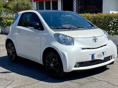 Usata Toyota iQ