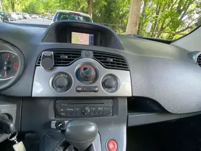 Usata Renault Kangoo 106 CV (77 kW) 2013 Argento Monovolume