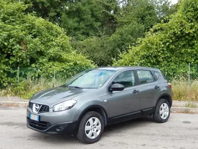 Usata Nissan Qashqai 117 CV (86 kW) 2011 Grigio SUV