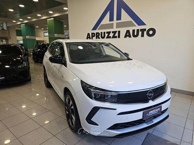 Usata Opel Grandland X Business Elegance 131 CV (96 kW) 2022 Bianco SUV