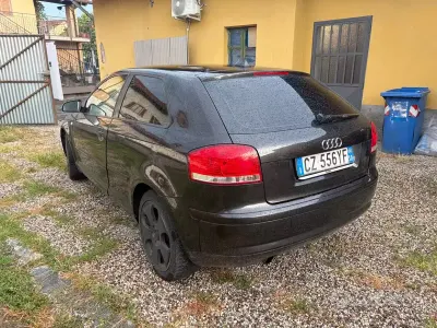 Usata Audi A3 Ambition 102 CV (75 kW) 2006 Viola Utilitaria