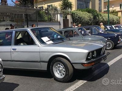 Begagnad BMW 518 90 HK (66 kW) 1980 Grå Sedan