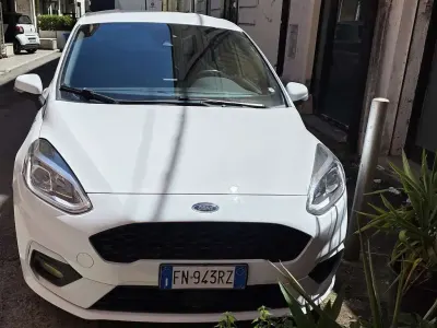 Usata Ford Fiesta Vignale 86 CV (63 kW) 2018 Utilitaria