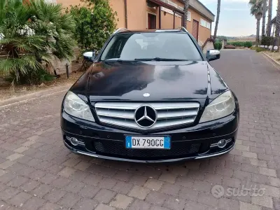 Usata Mercedes C220 Avantgarde 170 CV (125 kW) 2009 Nero Station wagon