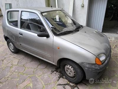 Usata Fiat 600 54 CV (39 kW) 2000 Berlina