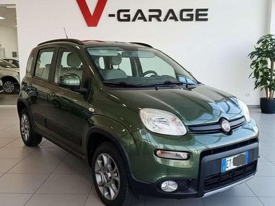 Gebraucht Fiat Panda 4x4 75 PS (55 kW) 2013 Grün Kleinwagen