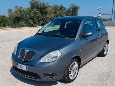 Usata Lancia Ypsilon 59 CV (43 kW) 2008 Grigio Utilitaria