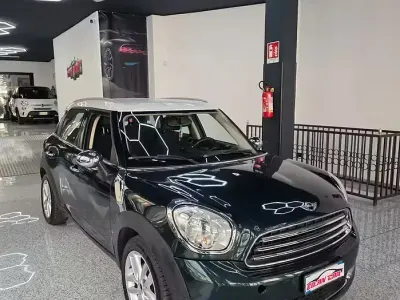 Usata Mini Cooper D Countryman 111 CV (81 kW) 2011 Verde SUV