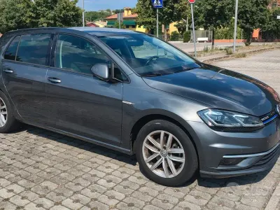 Usata VW Golf VIII 125 CV (91 kW) 2020 Grigio Berlina