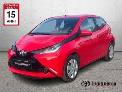 Usata Toyota Aygo Cool 69 CV (50 kW) 2016 Rosso Utilitaria