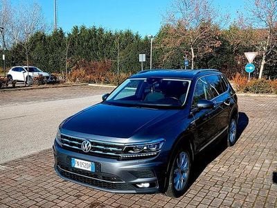 Usata VW Tiguan Allspace 150 CV (110 kW) 2019 Grigio SUV