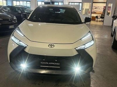 Usata Toyota C-HR Active 98 CV (72 kW) 2024 Bianco SUV