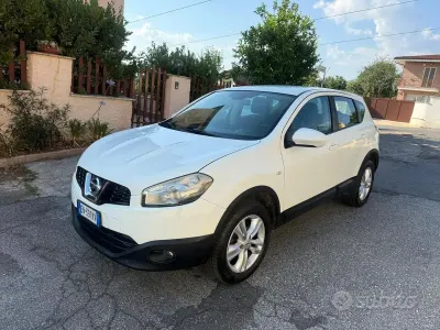 Usata Nissan Qashqai Acenta 110 CV (80 kW) 2013 Bianco SUV