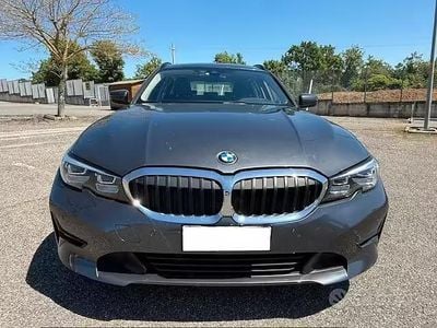 Begagnad BMW 318 Sport Line 150 HK (110 kW) 2019 Grå Kombi