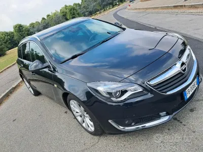 Usata Opel Insignia 170 CV (125 kW) 2015 Nero Station wagon