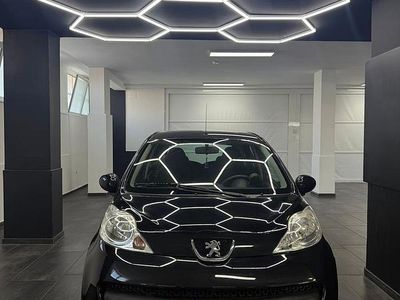 Usata Peugeot 107 68 CV (50 kW) 2009 Nero Utilitaria