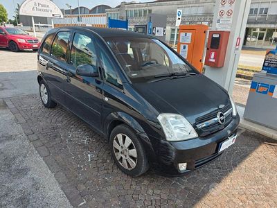 Usata Opel Meriva 101 CV (74 kW) 2004 Nero Monovolume