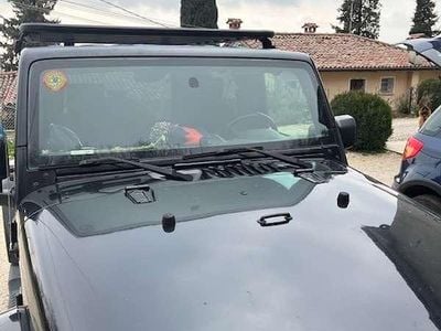 Usata Jeep Wrangler Sahara 177 CV (130 kW) 2009 Nero SUV