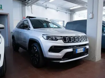 Occasion Jeep Compass Limited 150 PK (110 kW) 2021 Grijs SUV
