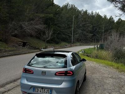 Usata Seat Ibiza 105 CV (77 kW) 2004 Blu Monovolume