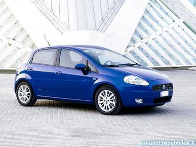 usata Fiat Grande Punto 1.3 MJT 75 CV 5 porte Dynamic Nocera Inferiore