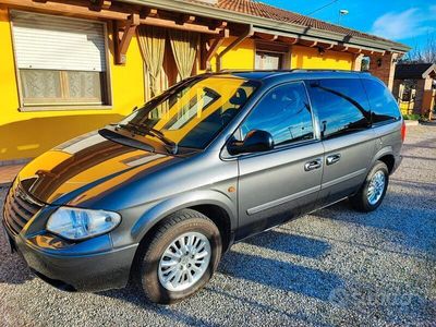 usata Chrysler Grand Voyager 3ª s - 2004