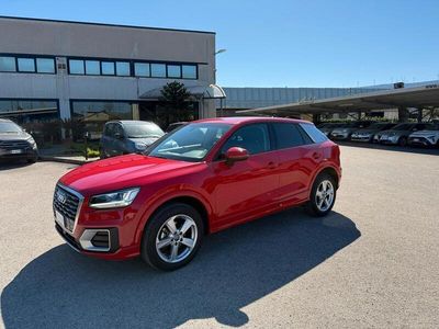 Usata Audi Q2 Admired 116 CV (85 kW) 2019 Rosso SUV
