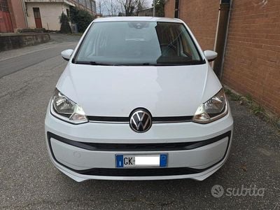 Usata VW up! Move 65 CV (47 kW) 2022 Bianco Utilitaria