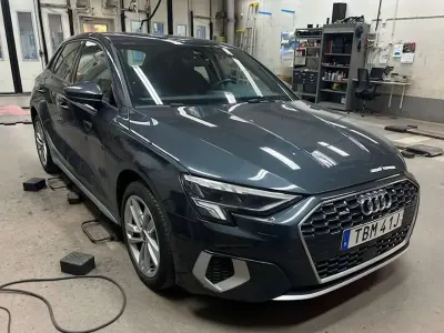 Usata Audi A3 Ambiente 150 CV (110 kW) 2023 Blu/azzurro Berlina