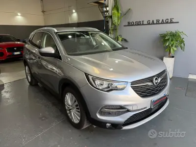Usata Opel Grandland X Innovation 131 CV (96 kW) 2019 Argento SUV